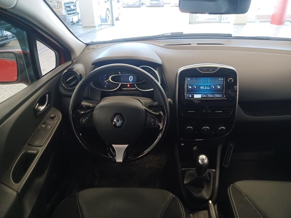 RENAULT Clio 2015