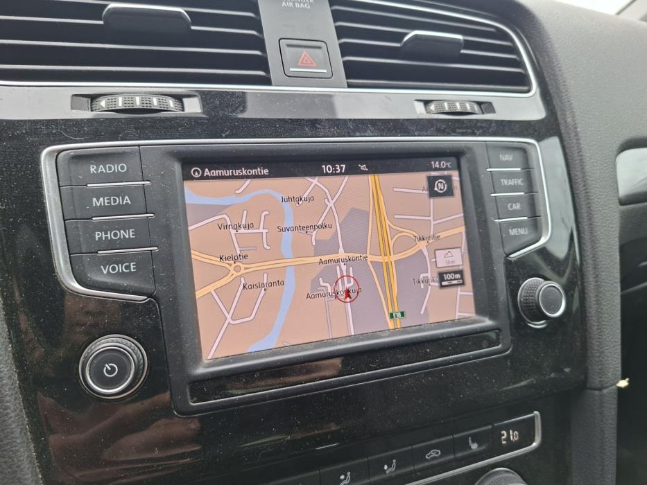 VOLKSWAGEN Golf 2017
