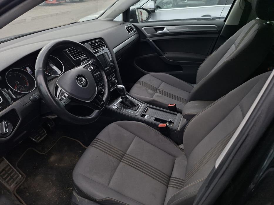 VOLKSWAGEN Golf 2017