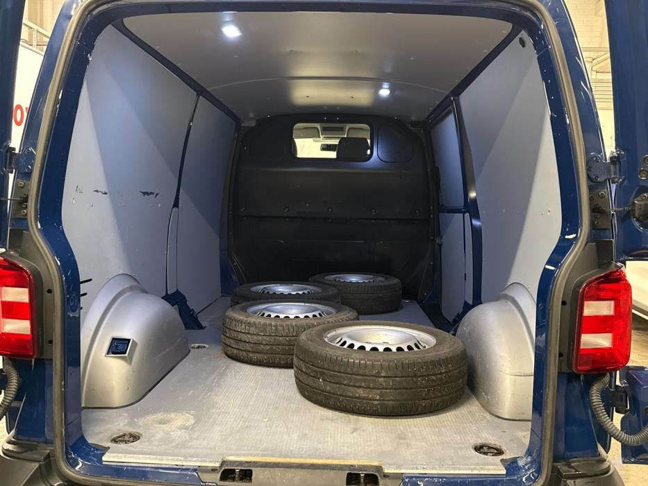 VOLKSWAGEN Transporter 2017