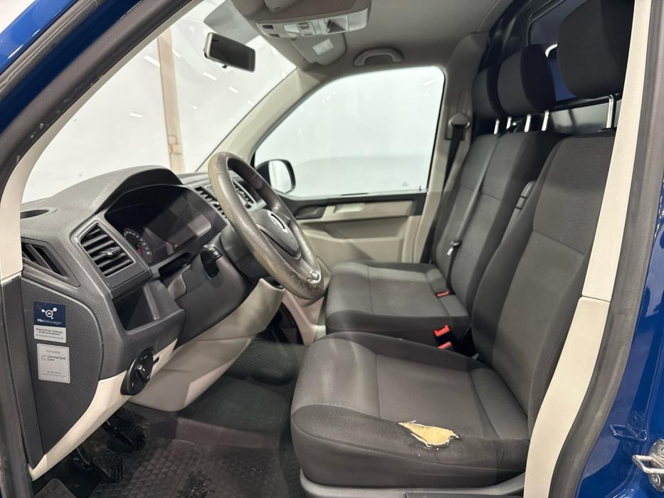 VOLKSWAGEN Transporter 2017