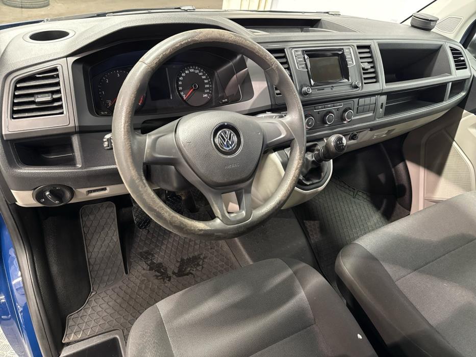 VOLKSWAGEN Transporter 2017