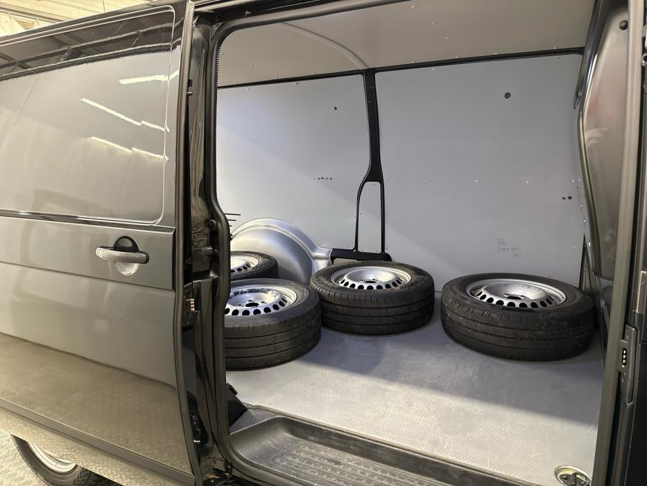 VOLKSWAGEN Transporter 2018