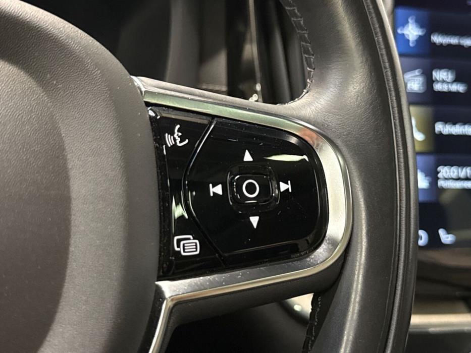 VOLVO XC60 2020