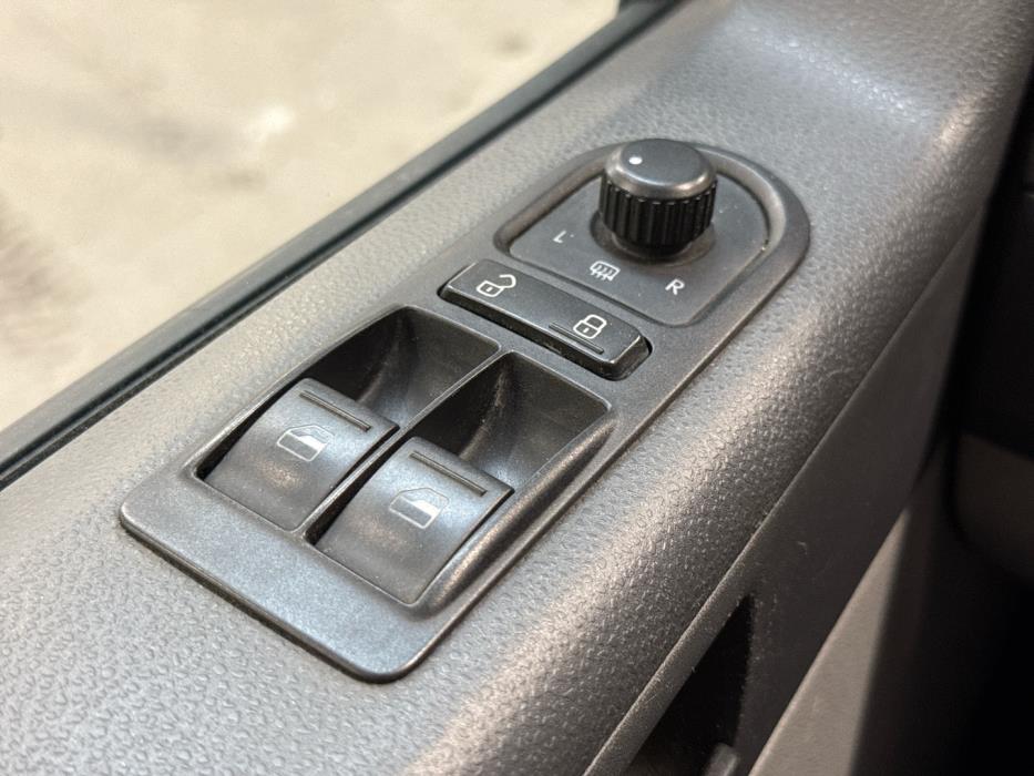 VOLKSWAGEN Transporter 2015