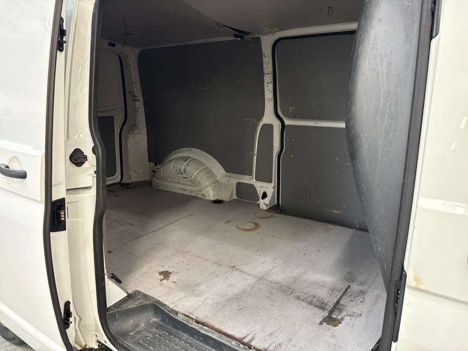 VOLKSWAGEN Transporter 2015