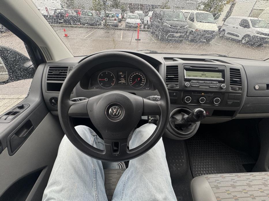 VOLKSWAGEN Transporter 2012