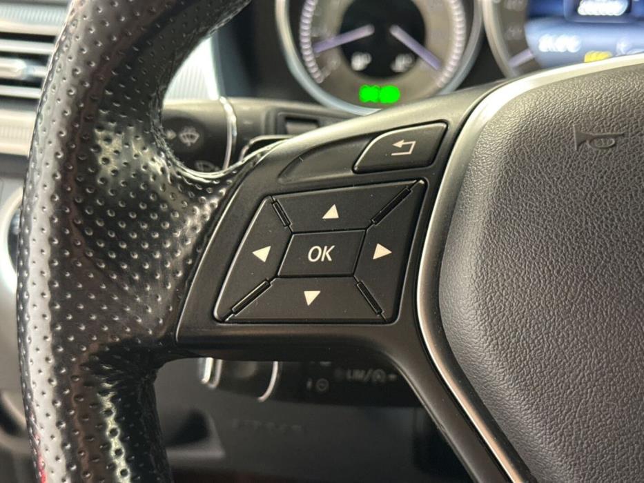 MERCEDES-BENZ E 2013