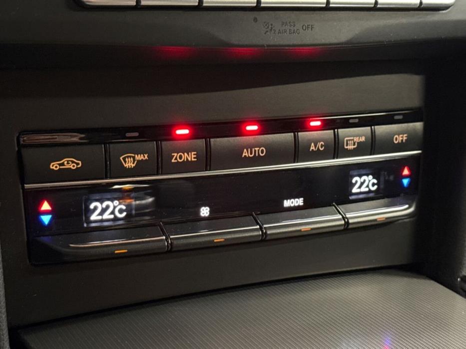 MERCEDES-BENZ E 2013