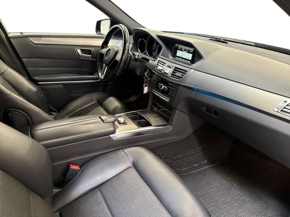 MERCEDES-BENZ E 2013