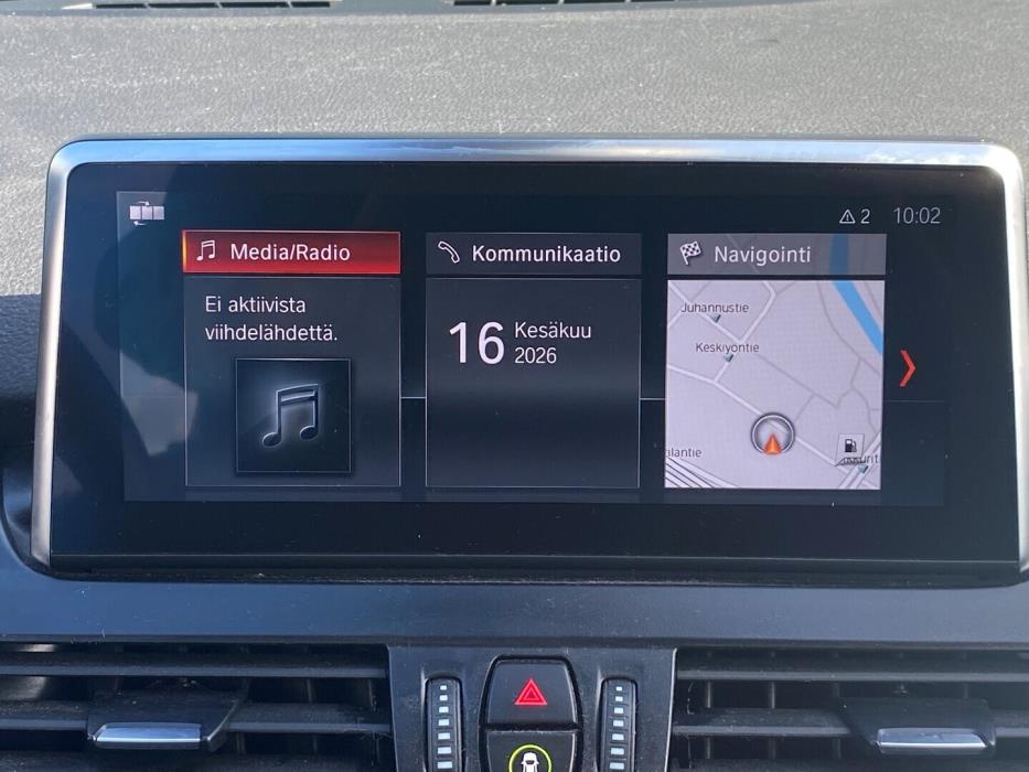 BMW 218 2021