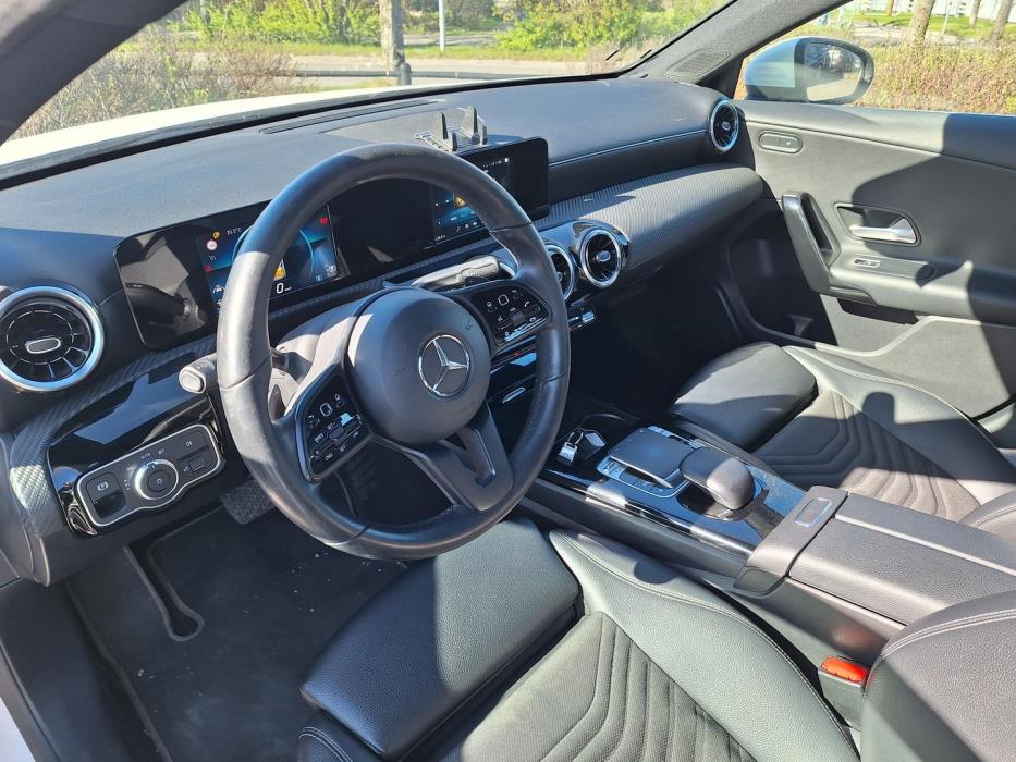 MERCEDES-BENZ A 2019