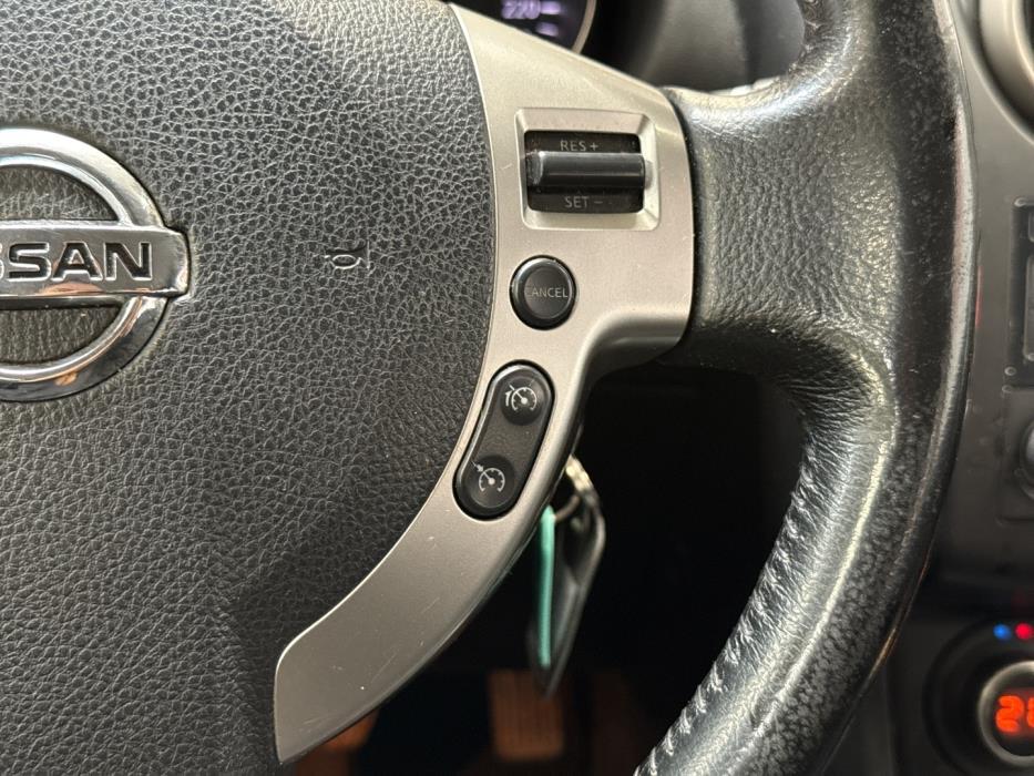 NISSAN Qashqai 2011