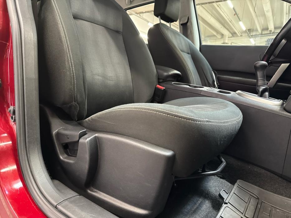 NISSAN Qashqai 2011