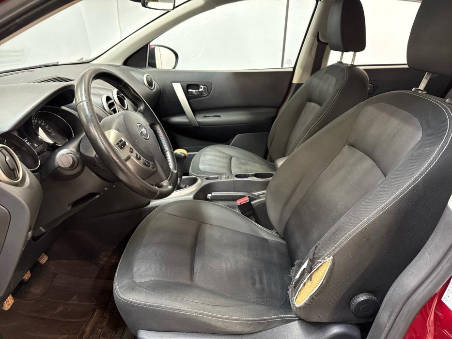 NISSAN Qashqai 2011