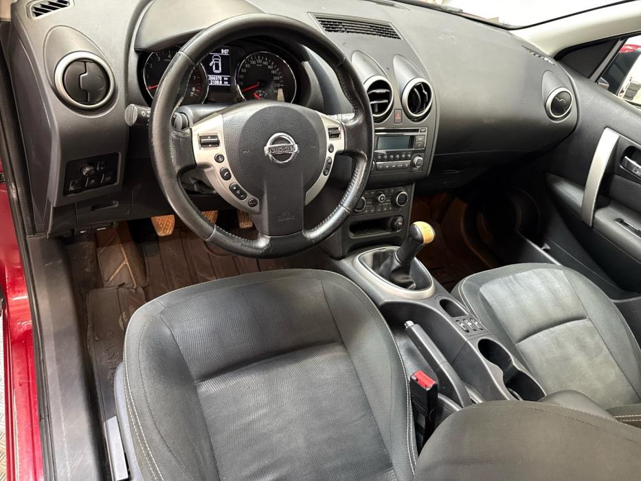 NISSAN Qashqai 2011