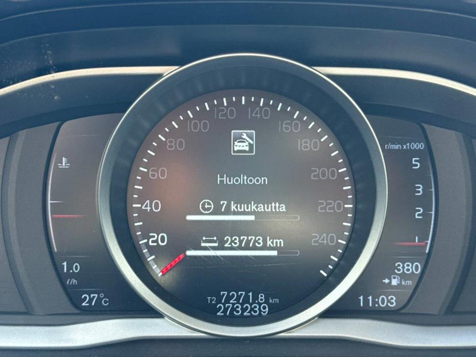 VOLVO XC70 2014