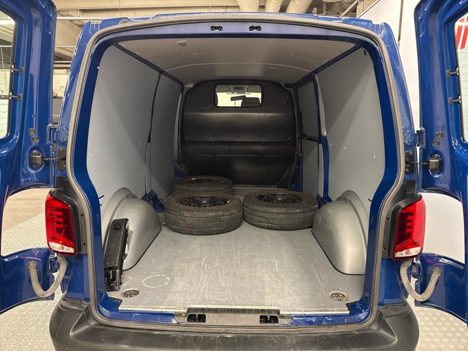 VOLKSWAGEN Transporter 2021