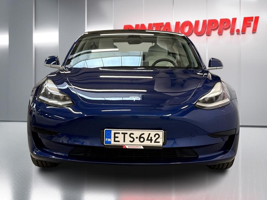 TESLA Model 3 2020