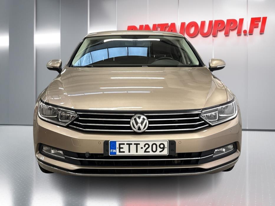 VOLKSWAGEN Passat 2016