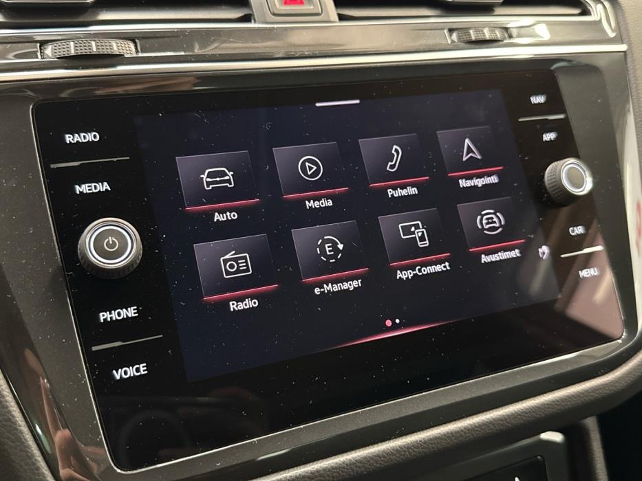 VOLKSWAGEN Tiguan 2024