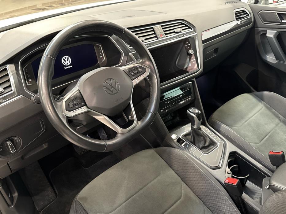 VOLKSWAGEN Tiguan 2024