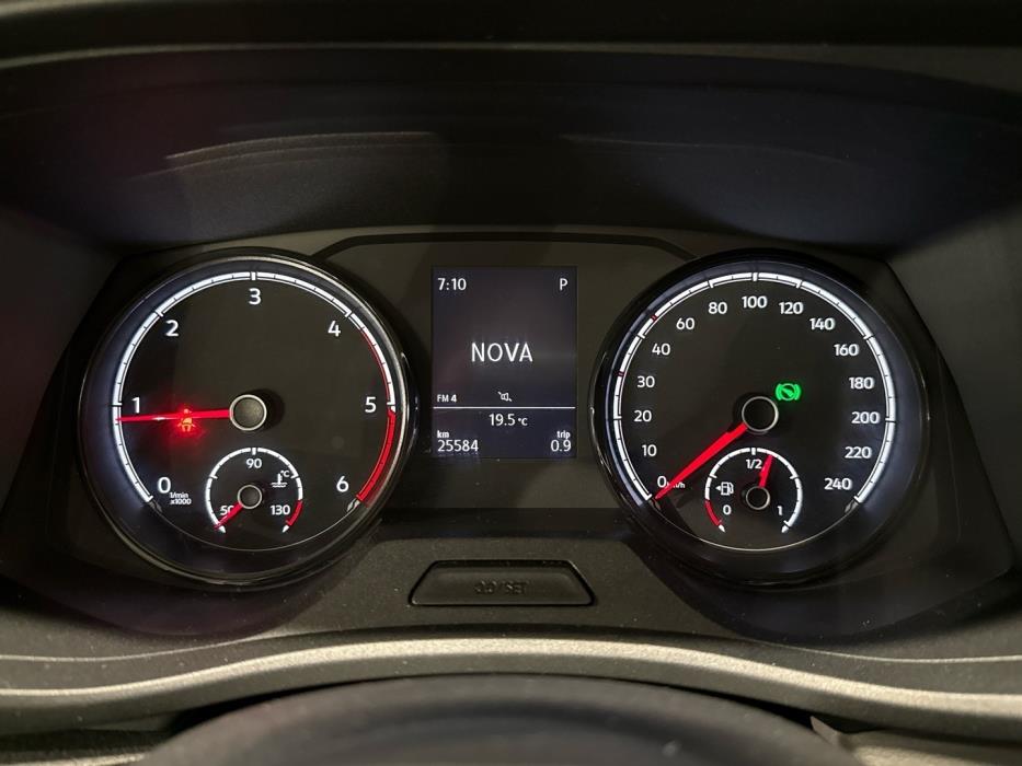 VOLKSWAGEN Transporter 2023