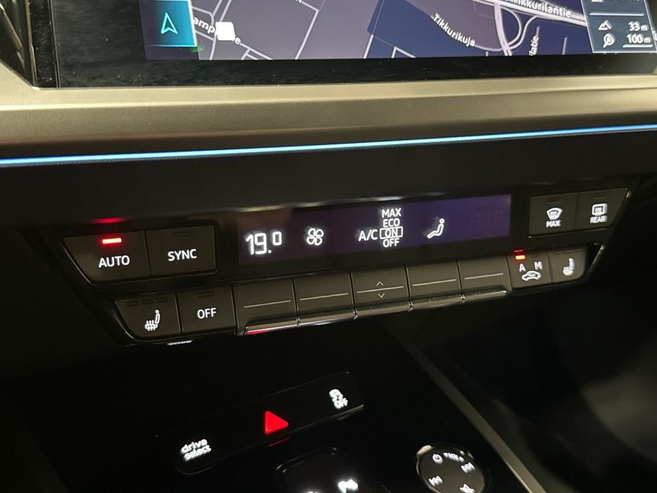 AUDI Q4 E-TRON 2021