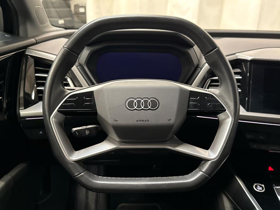 AUDI Q4 E-TRON 2021
