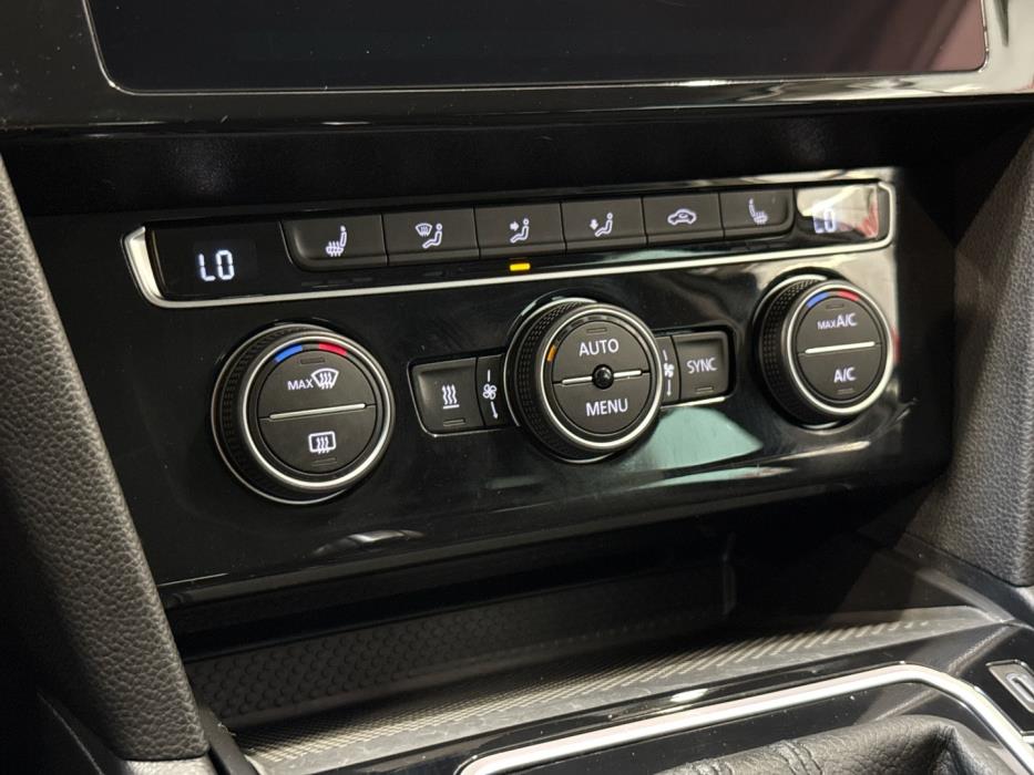 VOLKSWAGEN Passat 2020