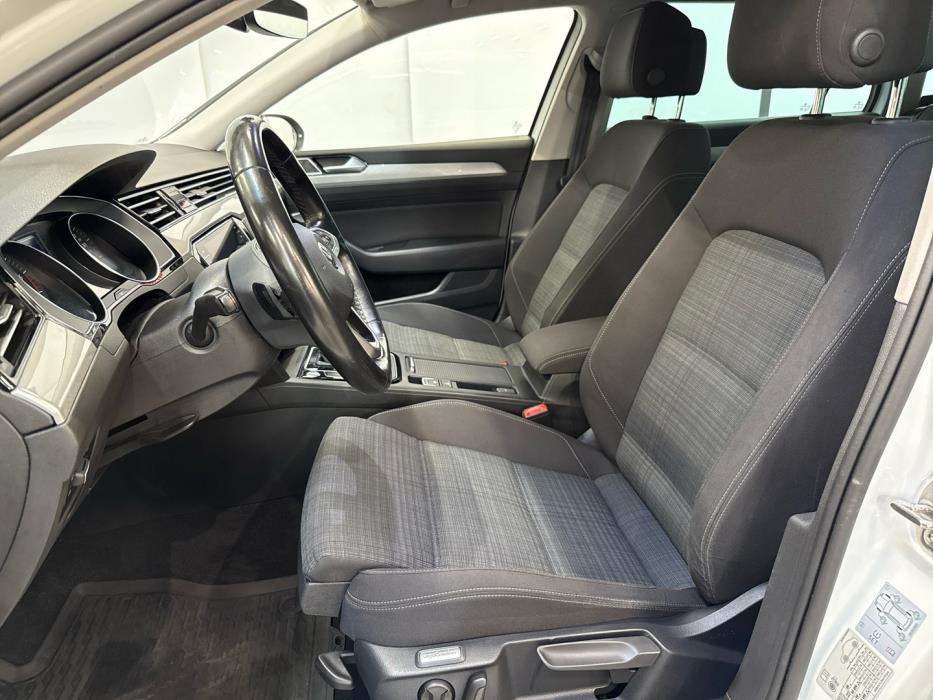 VOLKSWAGEN Passat 2020