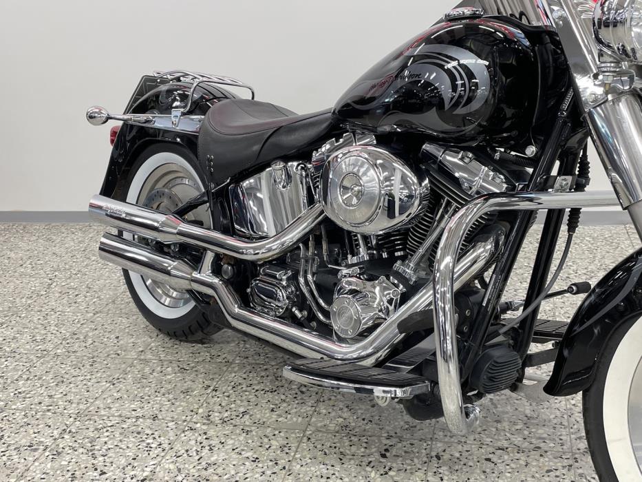 HARLEY-DAVIDSON SOFTAIL 2004