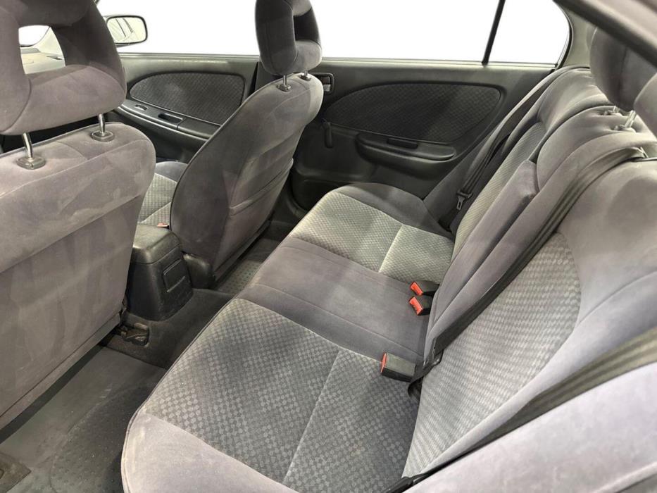 TOYOTA Avensis 2001