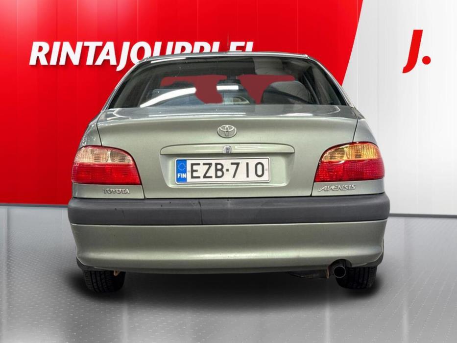 TOYOTA Avensis 2001