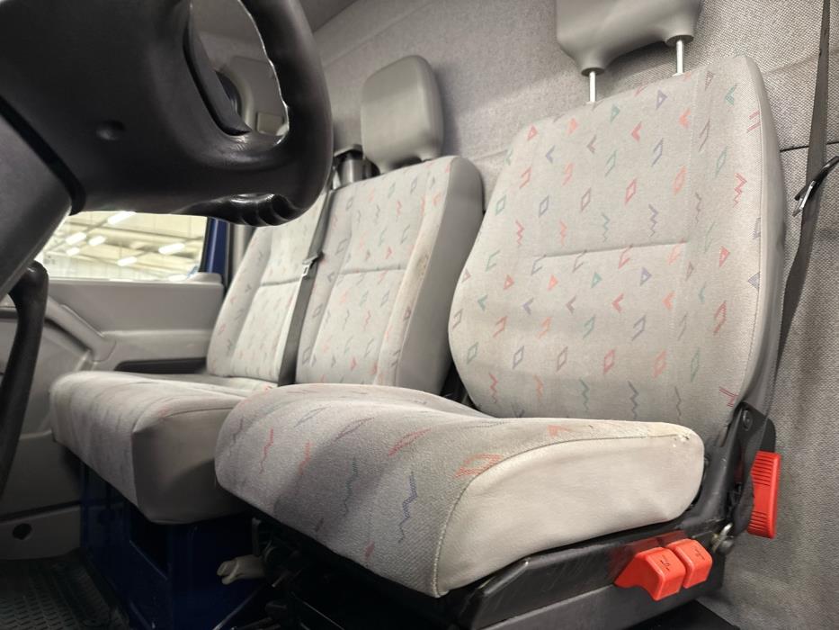 VOLKSWAGEN LT 2001