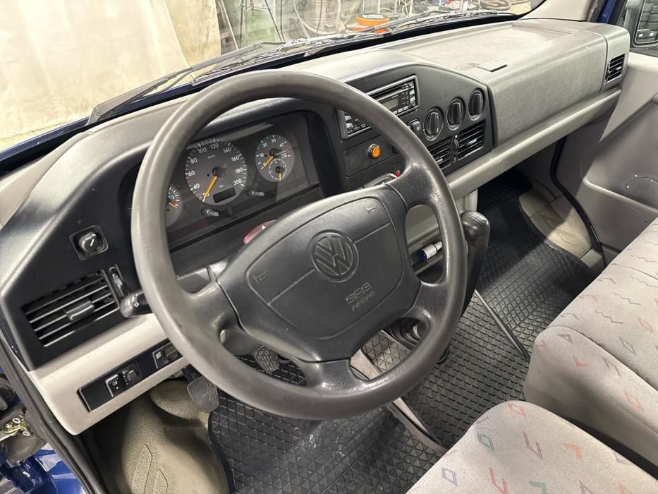 VOLKSWAGEN LT 2001