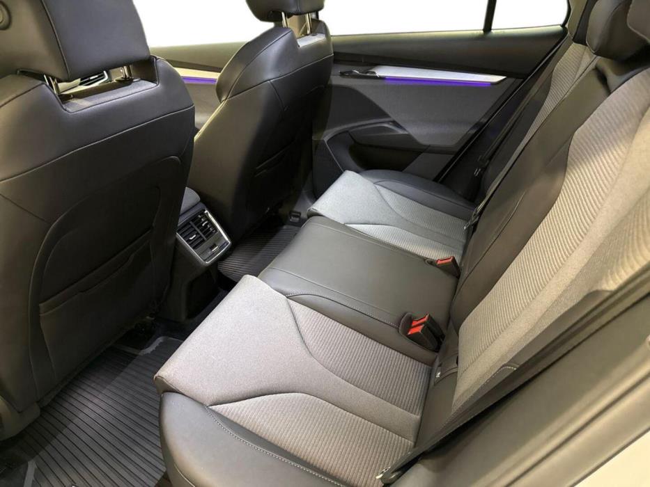SKODA Enyaq 2023