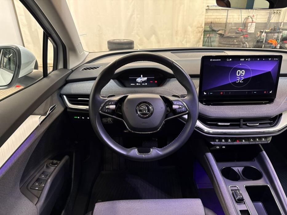 SKODA Enyaq 2023