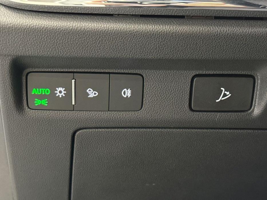 SKODA Enyaq 2023