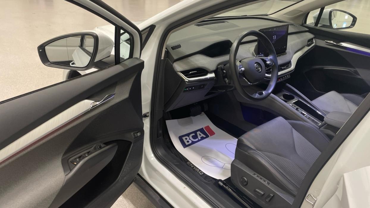 SKODA Enyaq 2023