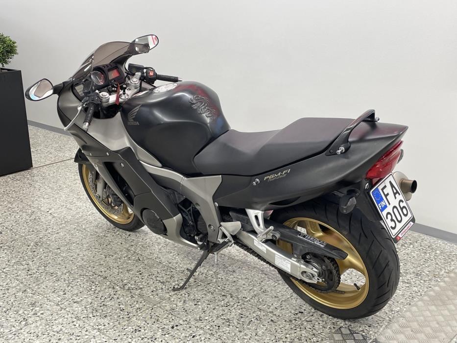 HONDA CBR 2004