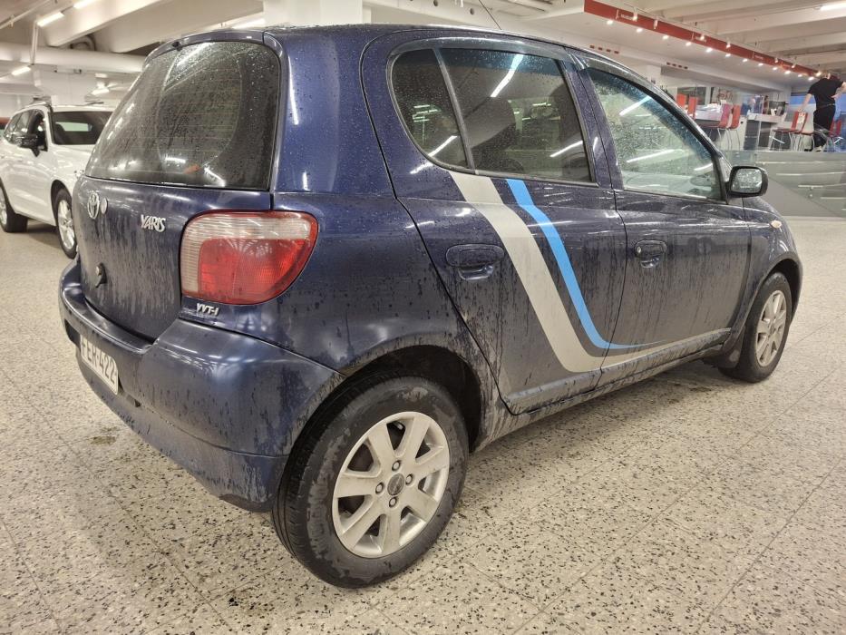 TOYOTA Yaris 2001