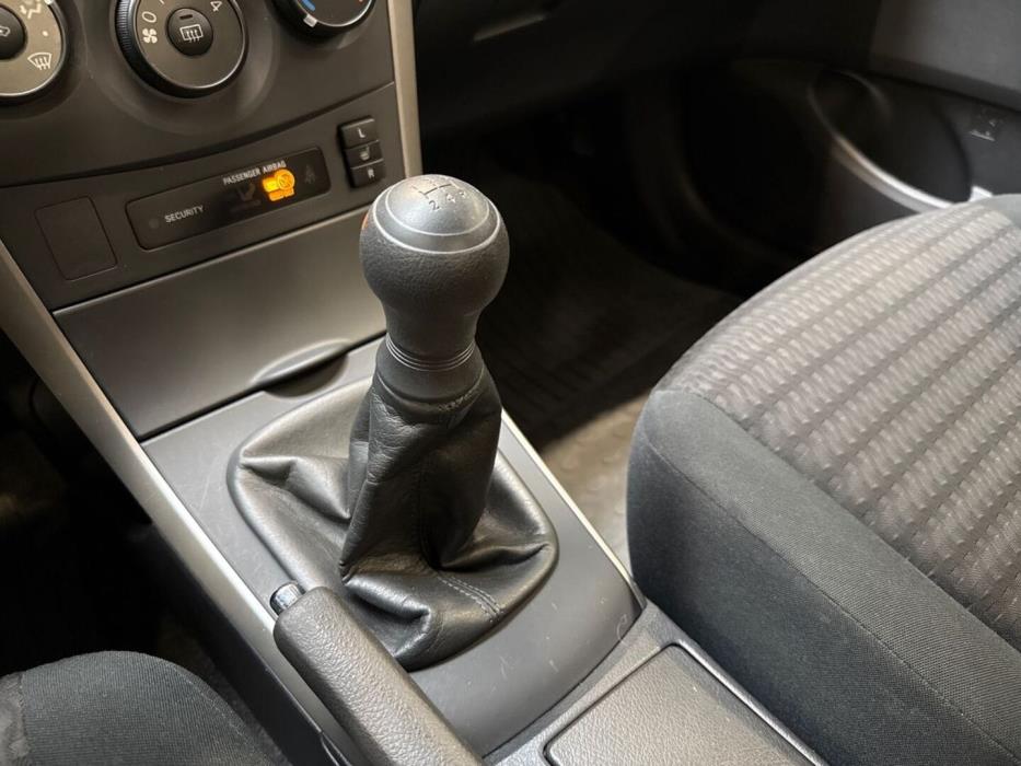 TOYOTA Corolla 2008