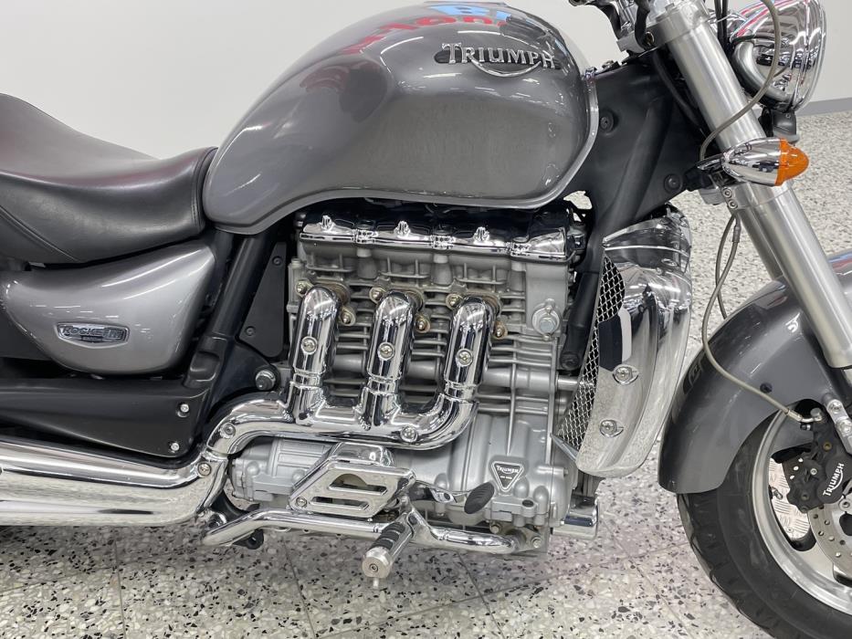 TRIUMPH ROCKET III 2006