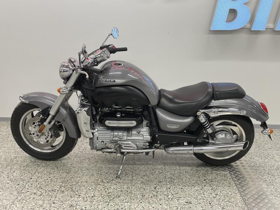 TRIUMPH ROCKET III 2006