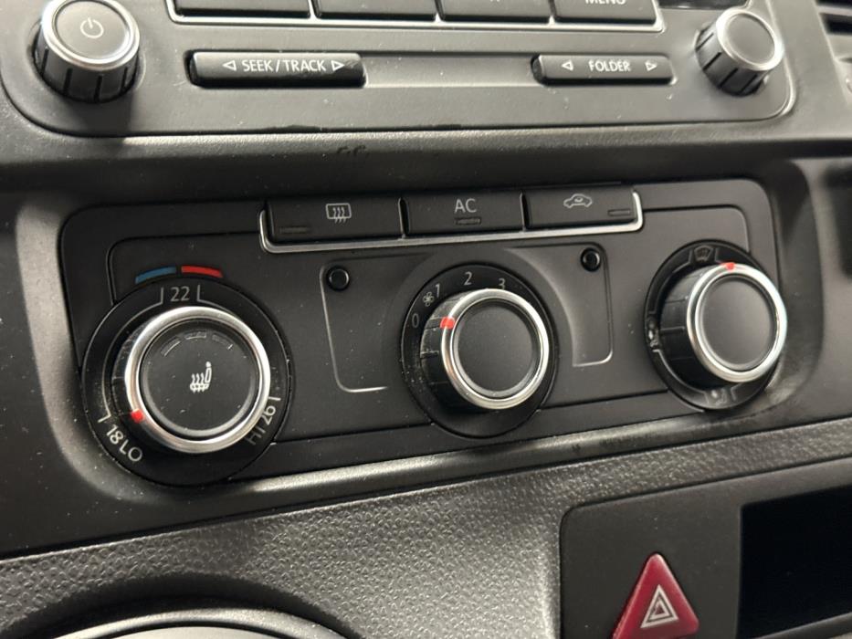 VOLKSWAGEN Transporter 2011