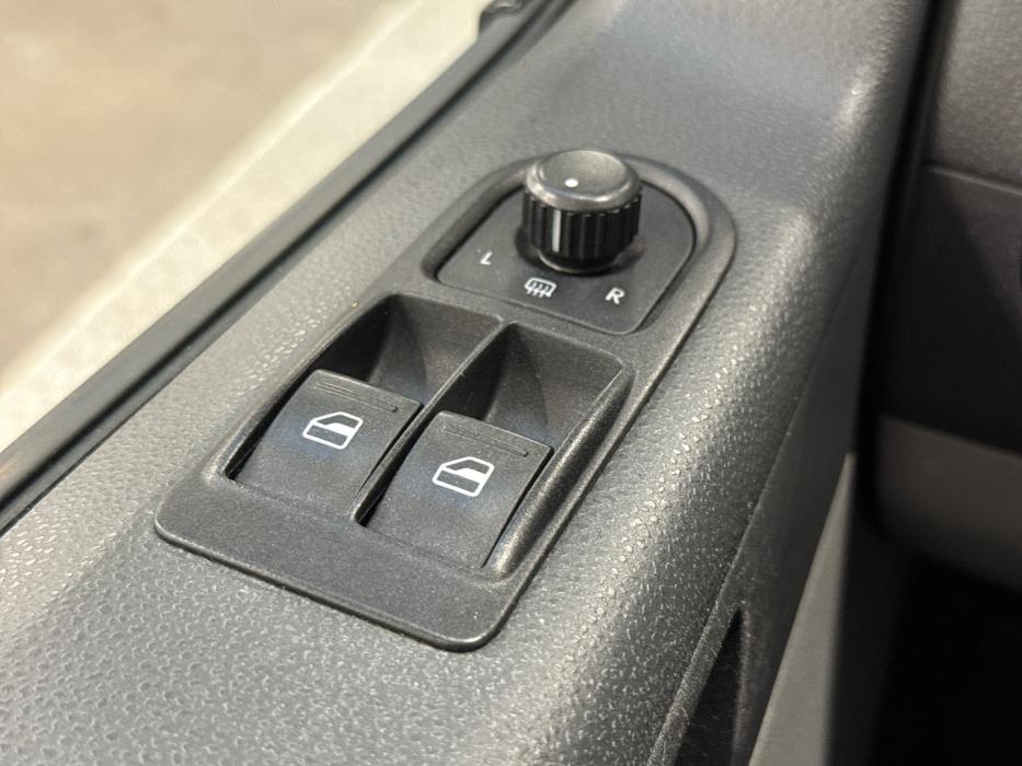 VOLKSWAGEN Transporter 2011