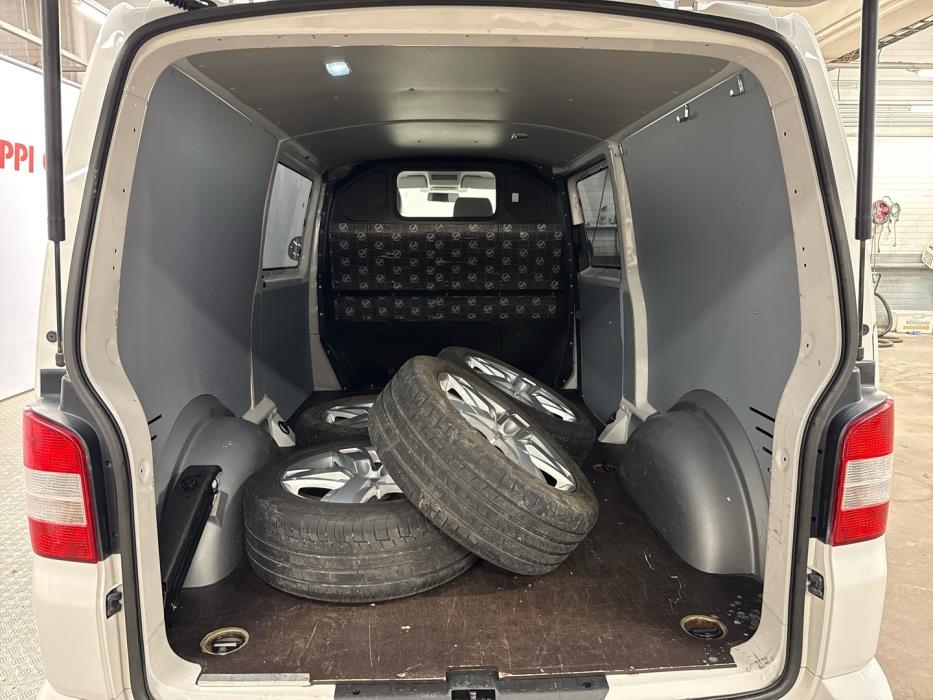 VOLKSWAGEN Transporter 2011