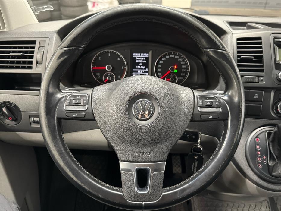 VOLKSWAGEN Transporter 2011