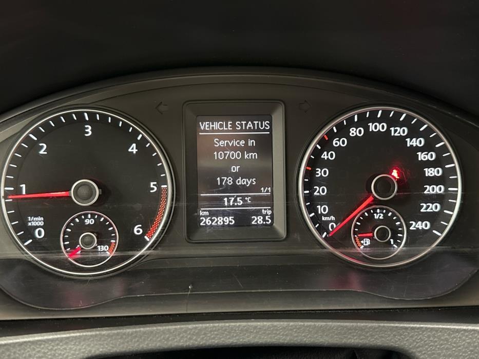 VOLKSWAGEN Transporter 2011